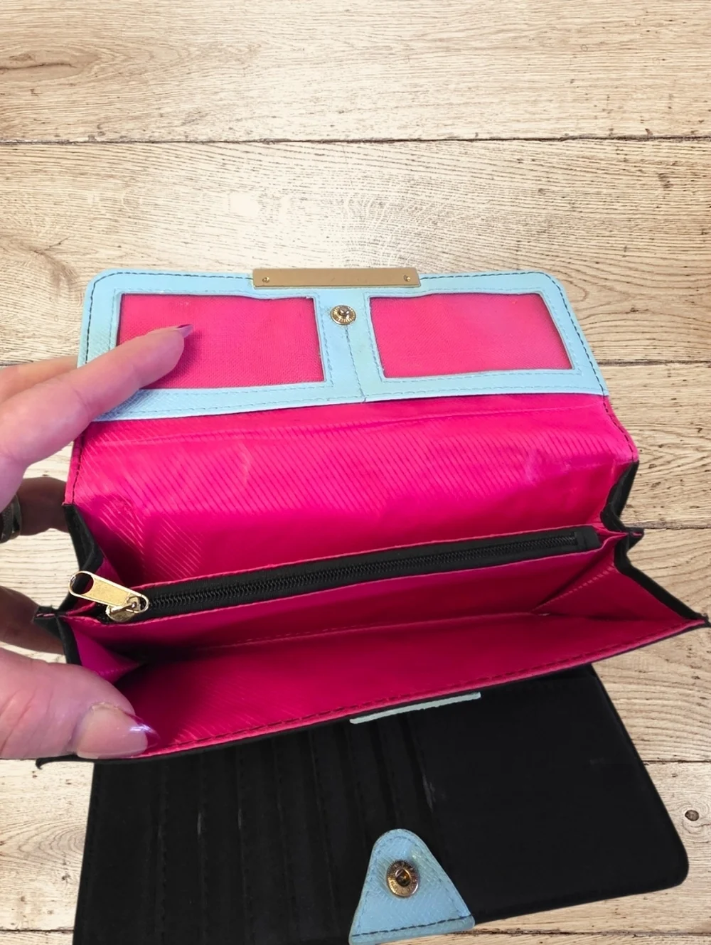 Tahari Light Blue Clutch Wallet RFID Snap Closure Multi Compartment